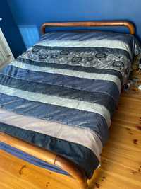 Łóżko drewniane sypialnia