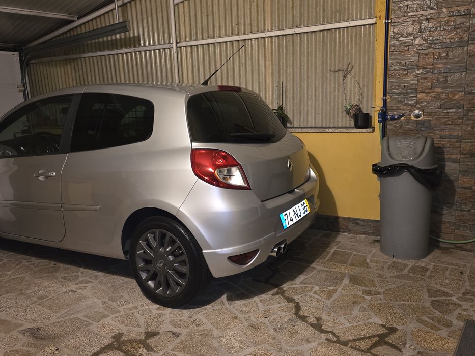 Renault clio comercial 2012