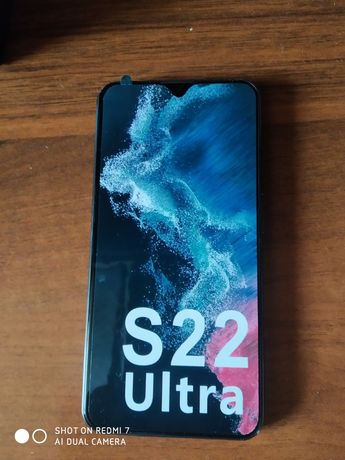 Продам телефон S 22 Ultra,наушники і чехол в комлекті