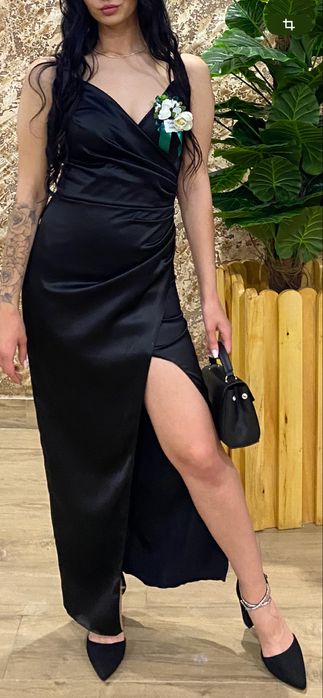 Вечірня сукня чорна