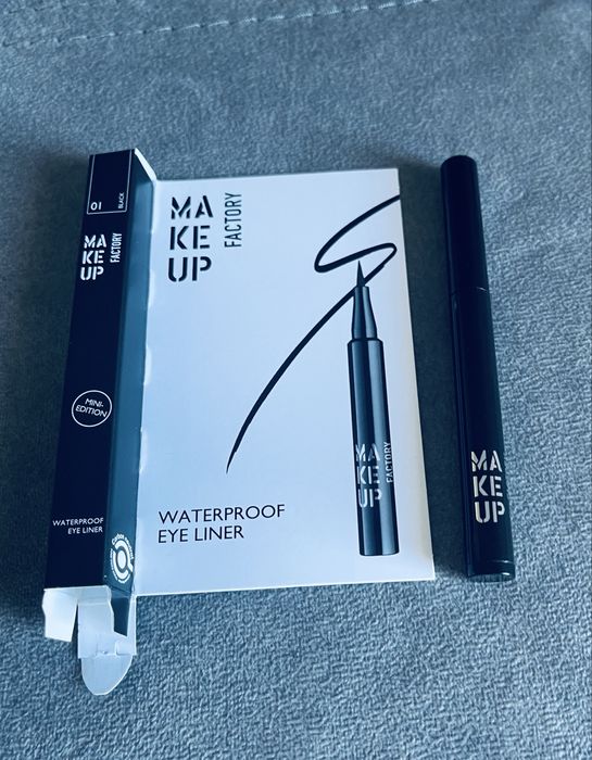 Eye liner preto travel size