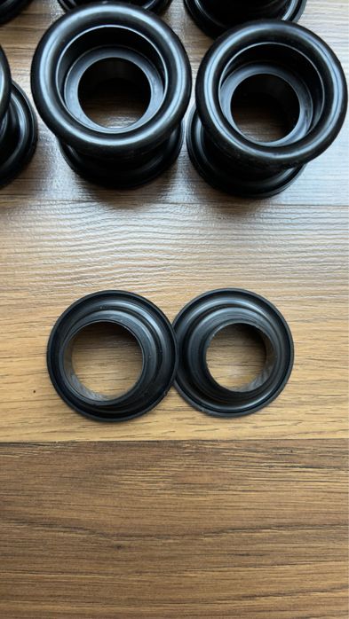 Tuleja wentylacyjna do drzwi czarna 10 sztuk