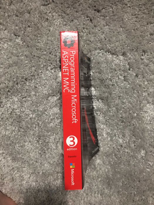 Dino Esposito : Programming Microsoft ASP.NET MVC