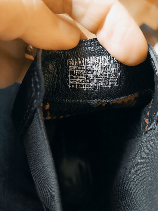 Botki na słupku Tommy Hilfiger skórzane