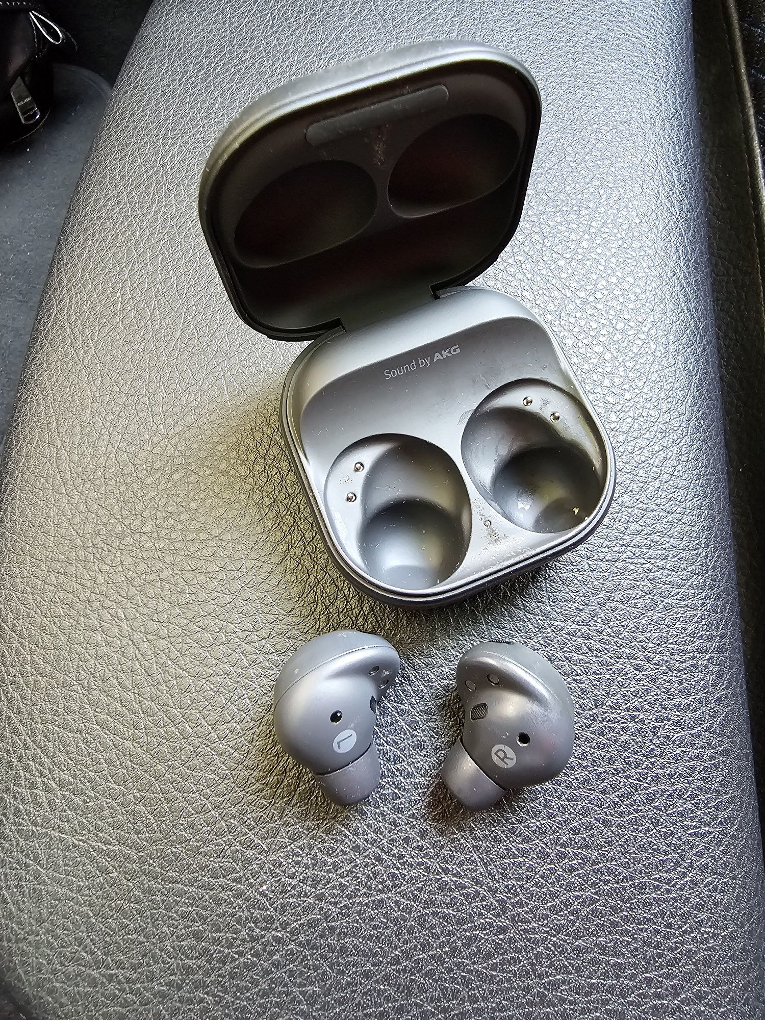 Galaxy Watch 7 + Galaxy Buds2 Pro