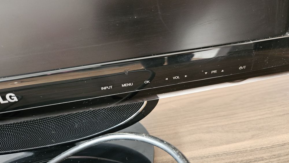 Monitor i telewizor MonitorTV 21,5' LG LED Flatron M2280DF full HD