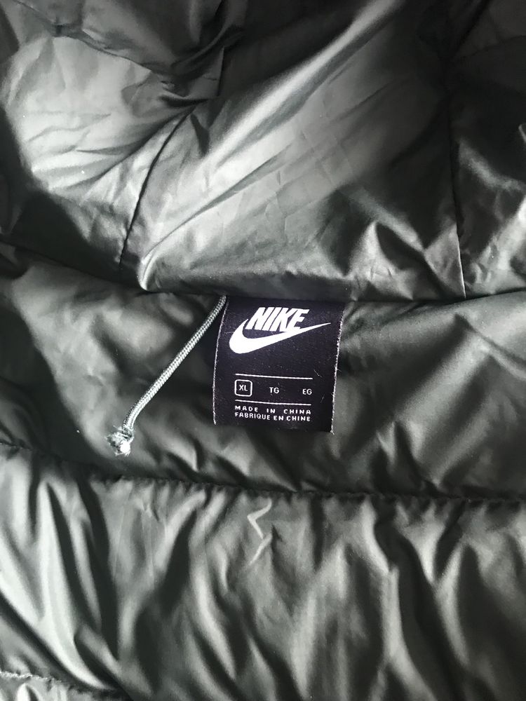 Nike: напівпальто XL