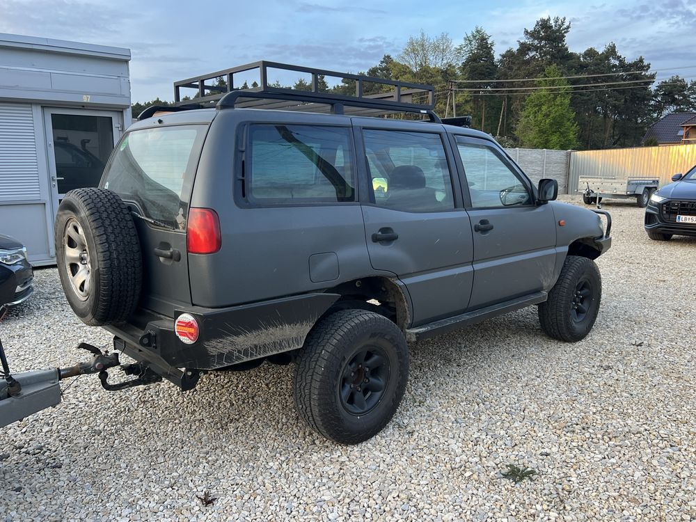 Nissan terrano 2 long 2.7 tdi