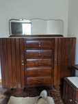 Cómoda com pedra mármore e espelho
