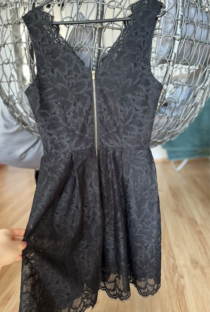 Czarna koronkowa sukienka na studniówkę sylwestra H&M rozmiar S 36