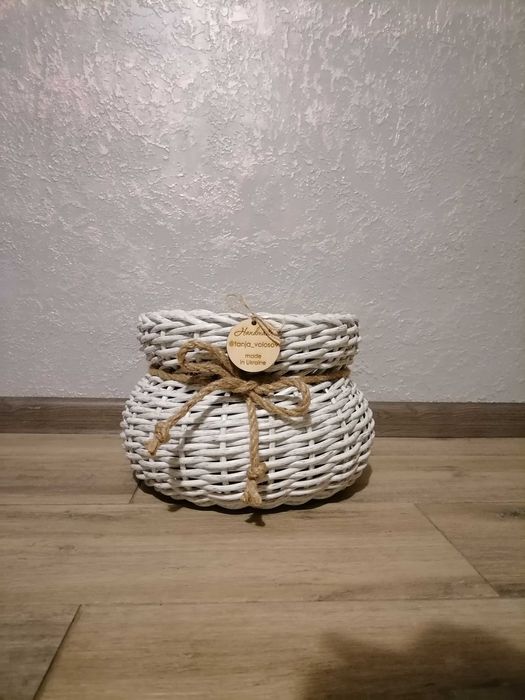 Кашпо з штучного ротангу