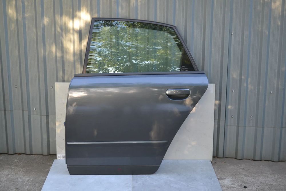 AUDI A4 B6 2001-2004 SEDAN TYŁ TYLNE LEWE LX7Z POMORSKIE