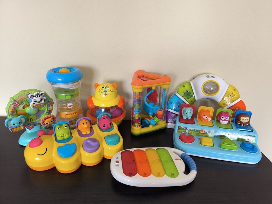 Розвиваюча іграшка відкривалка-закривалка тваринки fisher-price