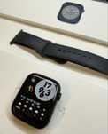 Smartwatch Apple watch series 8 o rozmiarze 45mm stan idealny