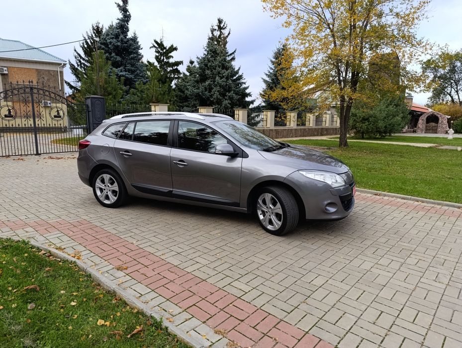 Продам Рено Меган 1.6 бензин 2010 року 218000 пробіг 7300$