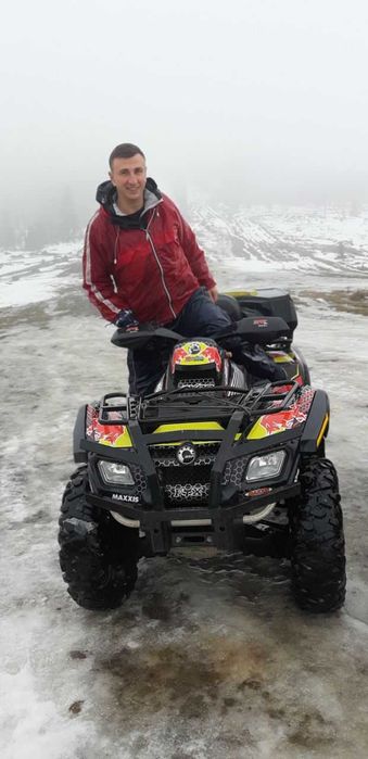 Инструктор, обучаю безопасному вождению, частные уроки.