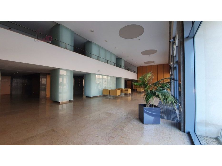 Vende-se Escritório no Edifício Panoramic