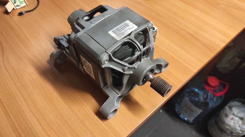 Запчастини до пральної машини Indesit WISE127