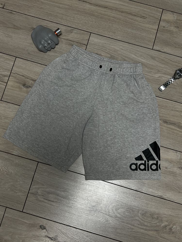 Adidas шорты