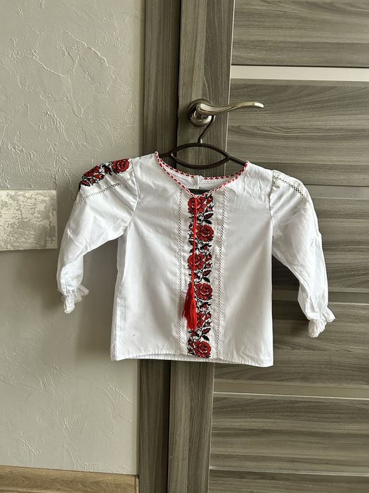 Вишиванка на дівчинку