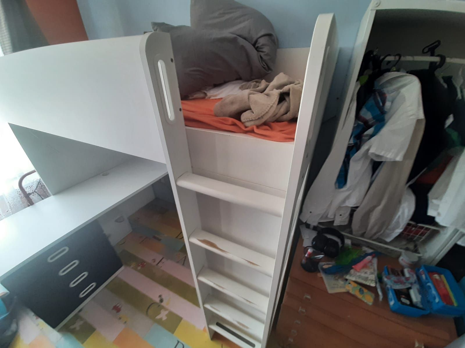 Łóżko piętrowe Ikea z biurkiem antresola