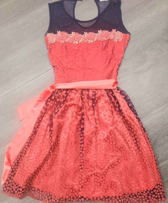 Красиве плаття 44-46 розмір