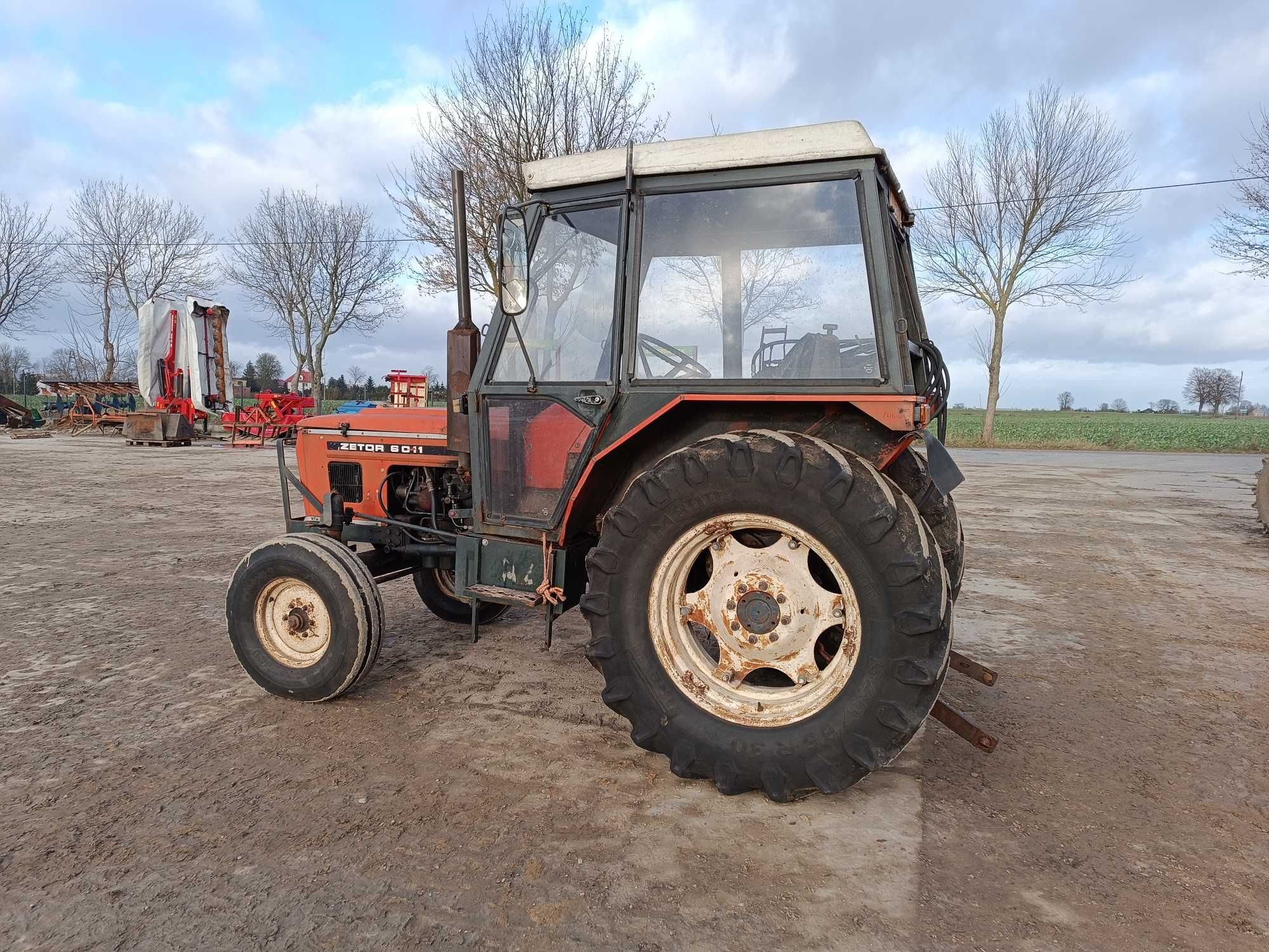 Zetor 6011 wersja exportowa wspomaganie dodatkowy rozdzielacz 7011