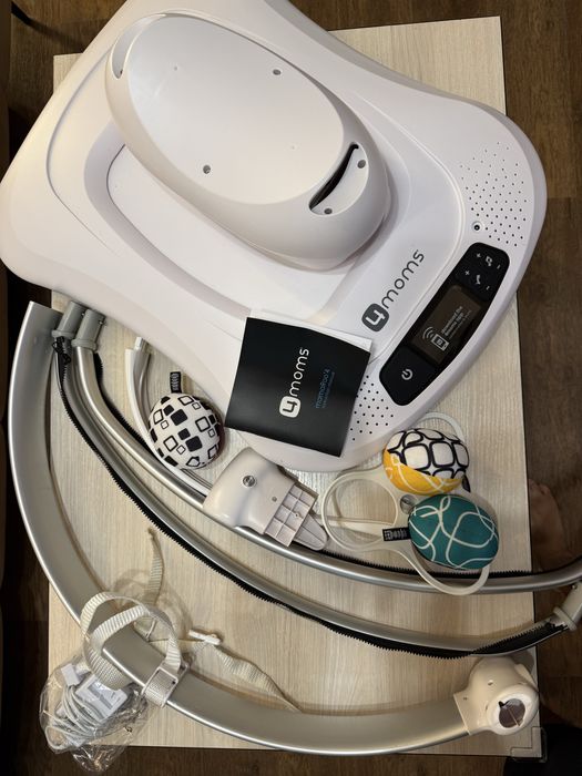 Крісло-гойдалка 4MOMS mamaRoo 4.0