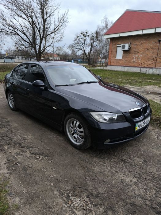 Продам BMB E90 не фарбована