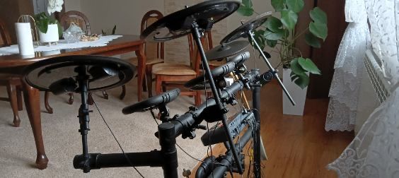 Sprzedam Perkusje z modułem Roland TD6
