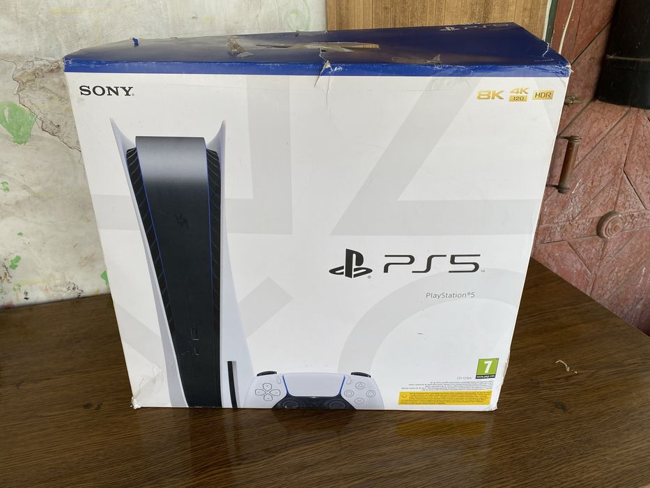 Коробка Sony play station 5 300 грн