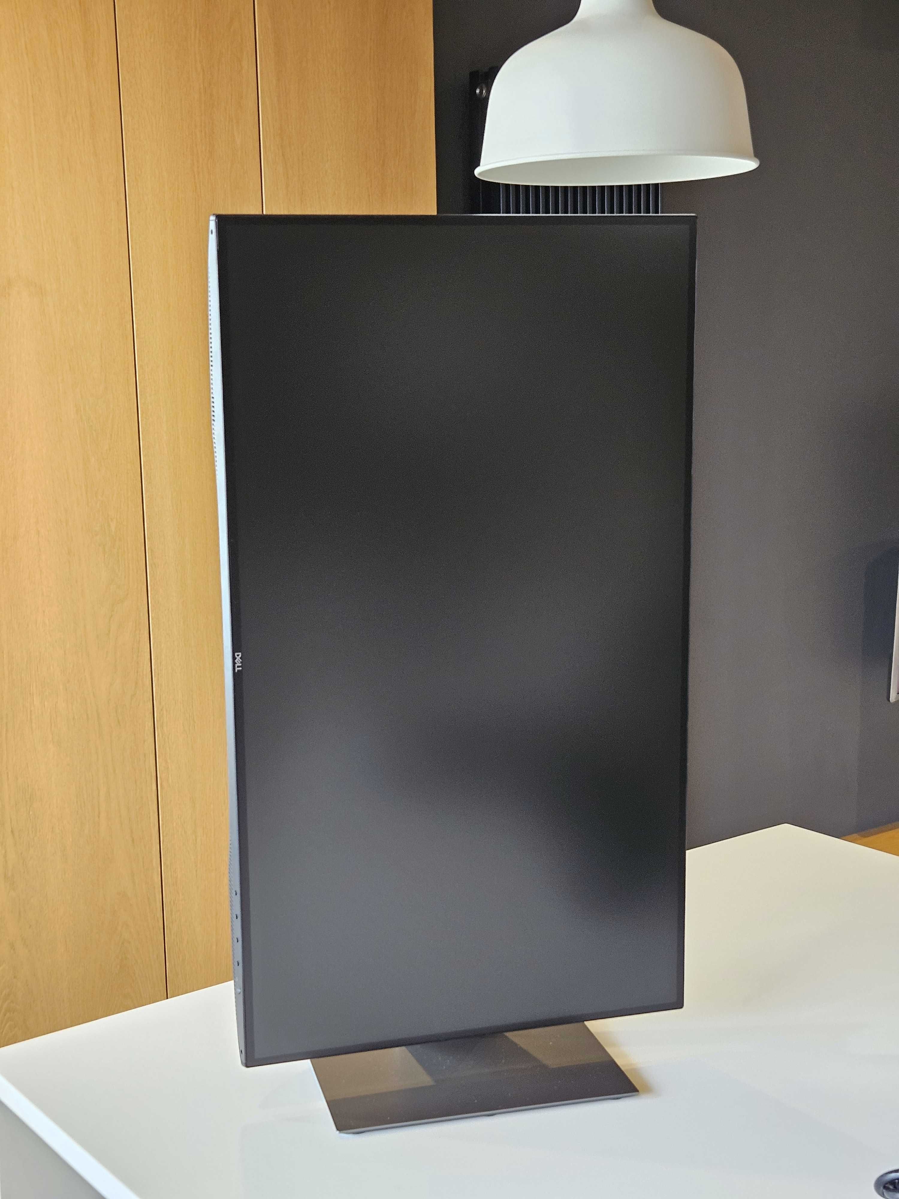 Monitor Dell U2719D 27" LED 2k WQHD 2560x1440 IPS HDMI DisplayPort
