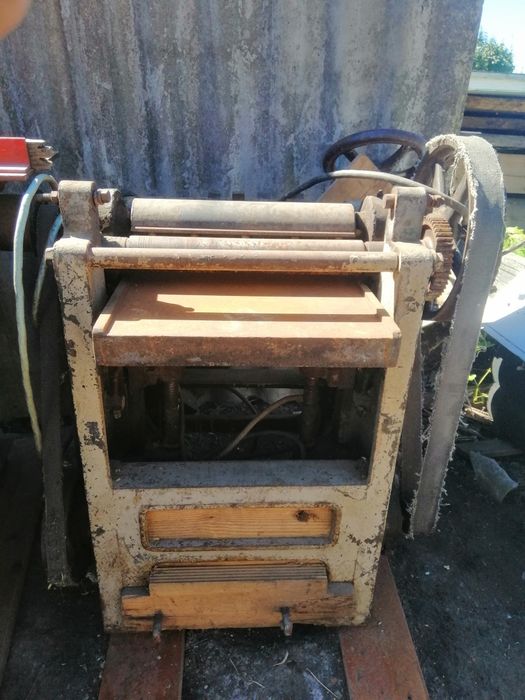 Станок, рейсмус, деревообробний верстат.