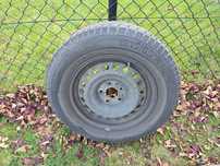 Komplet zimowy 4x Barum Polaris 3 215/65 R16 + felgi + TPMS Nissan