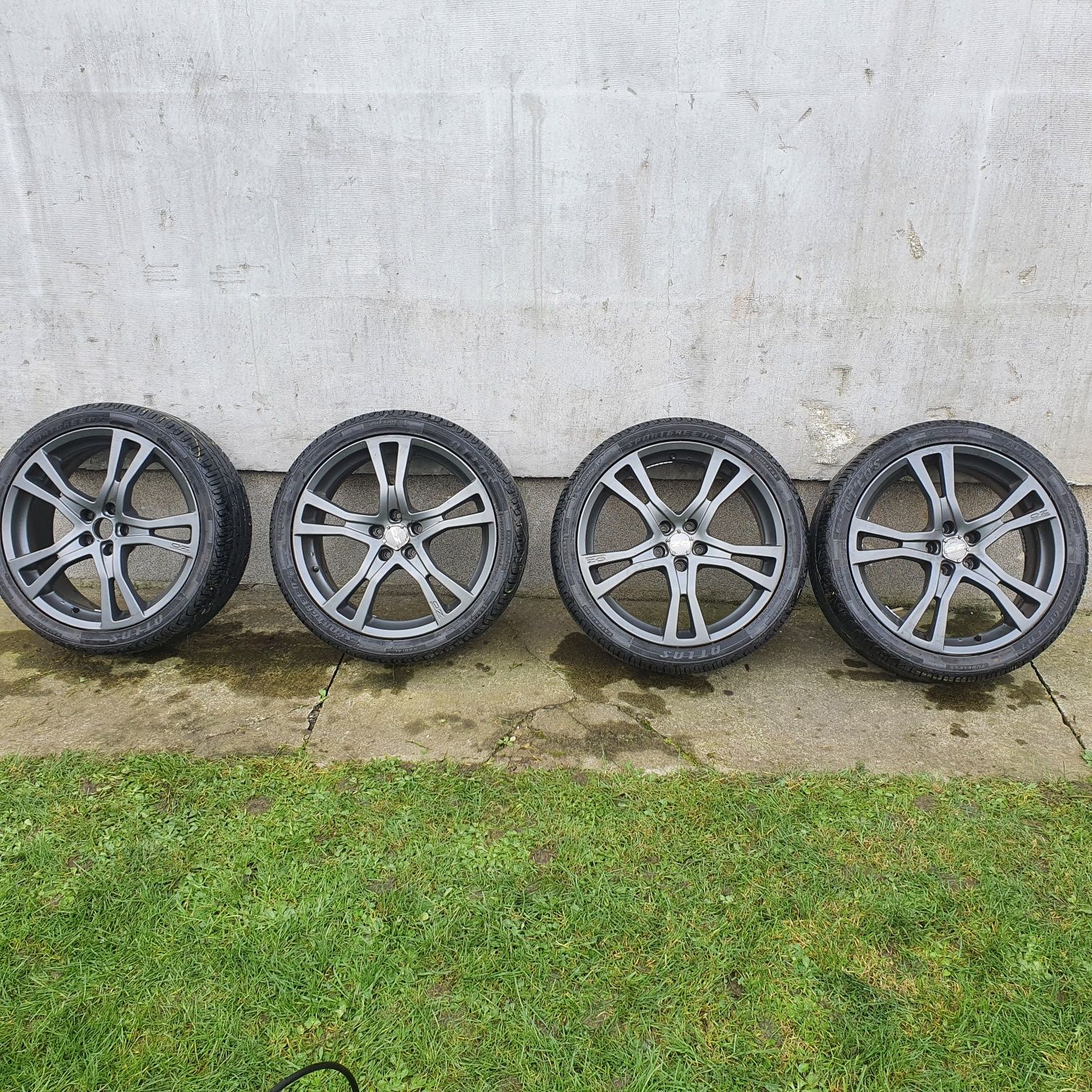 Felgi OZ Racing 5x112 8x19 et40