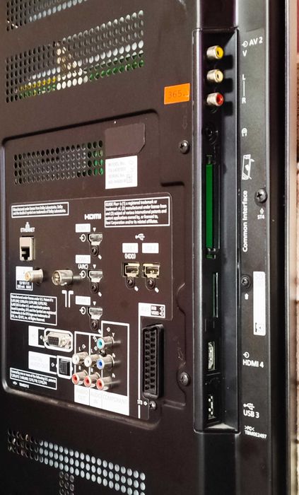 Телевізор Panasonic Viera TX-L42ES31