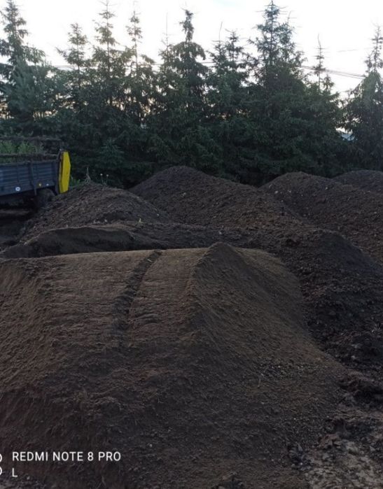 Humus Ziemia ogrodowa przesiana, czarnoziemem, obornik