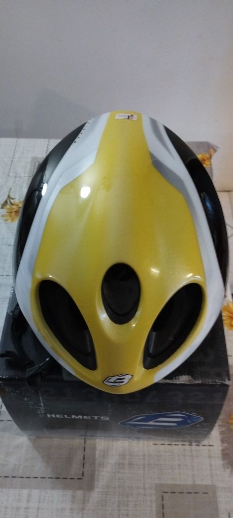 Kask rowerowy BRIKO