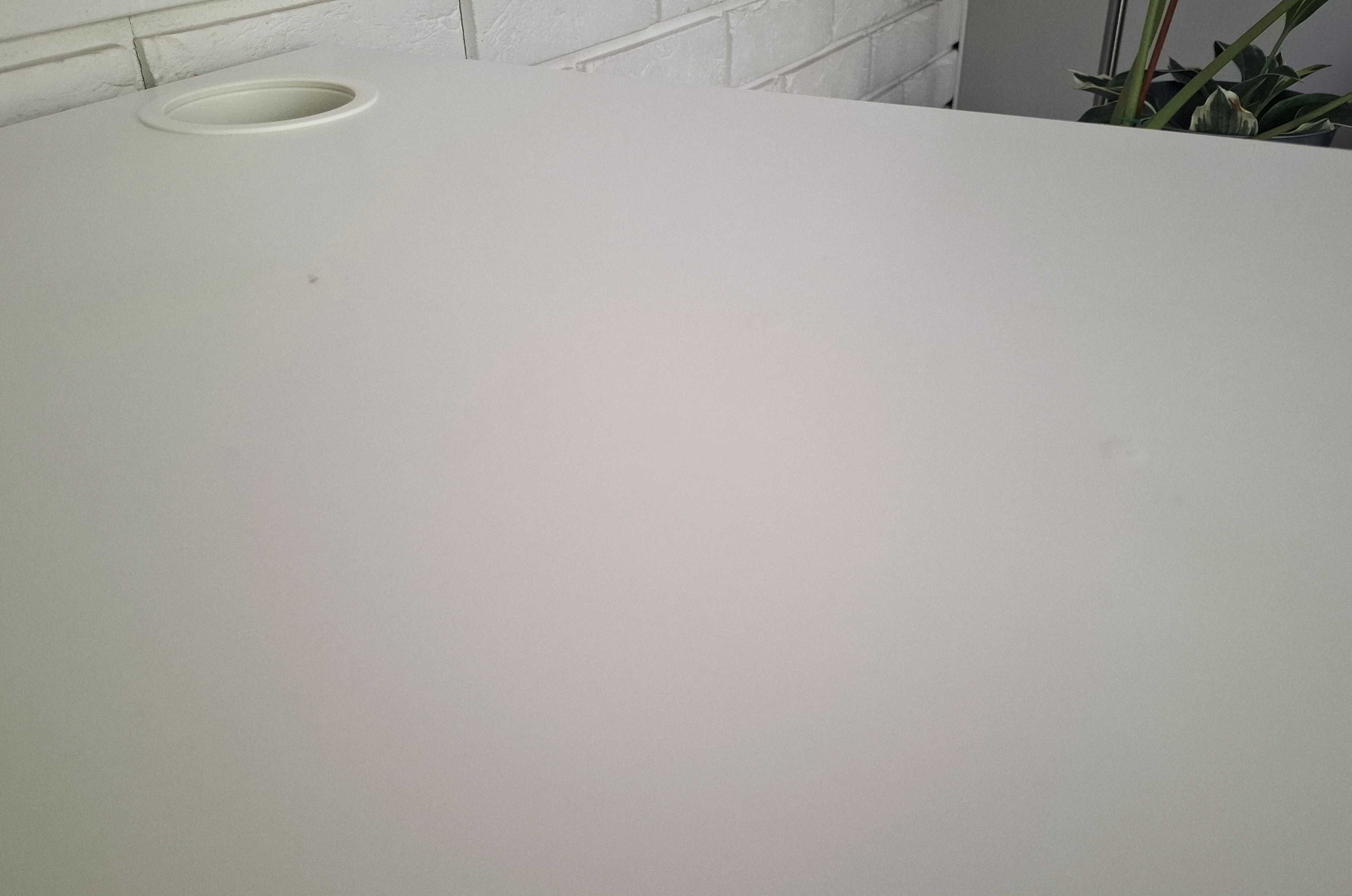 Biurko Micke, IKEA - białe, długie, 142x50 cm