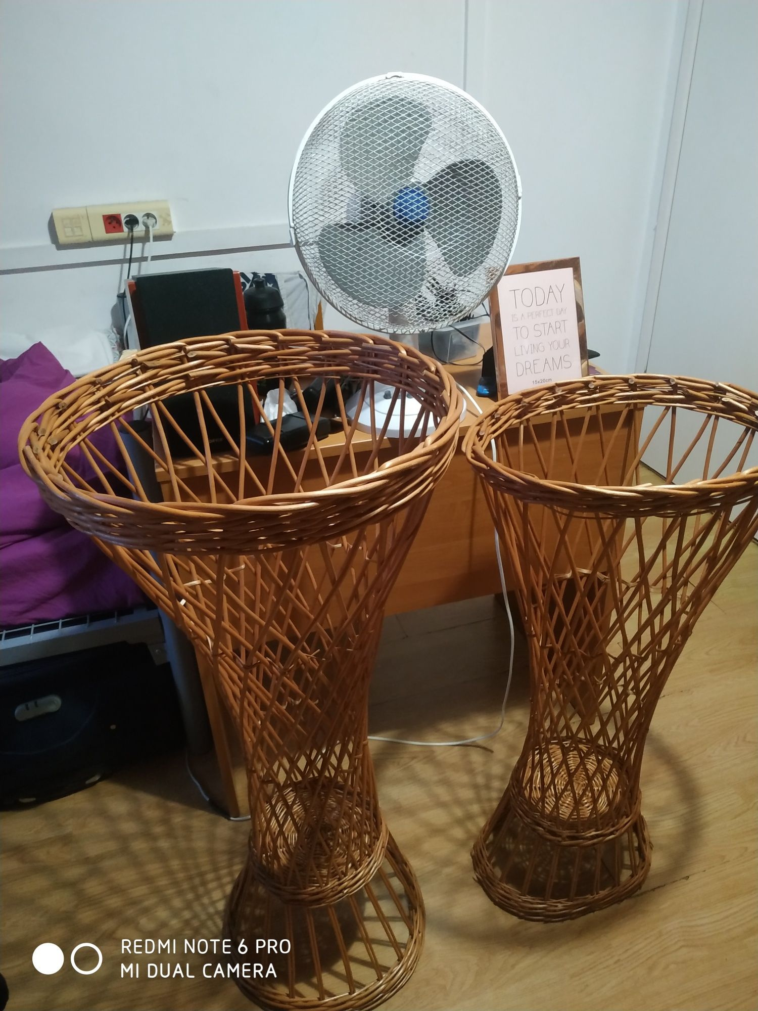 Kwietnik wiklinowy rattanowy (Wicker rattan flower stand)