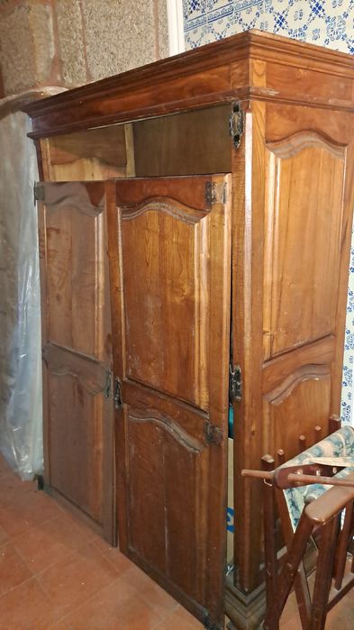 roupeiro em carvalho