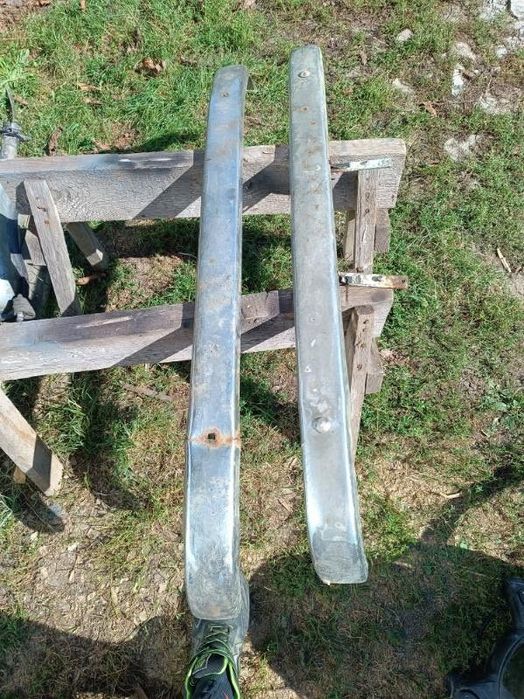 Zderzaki meralowe  fiat. 126p