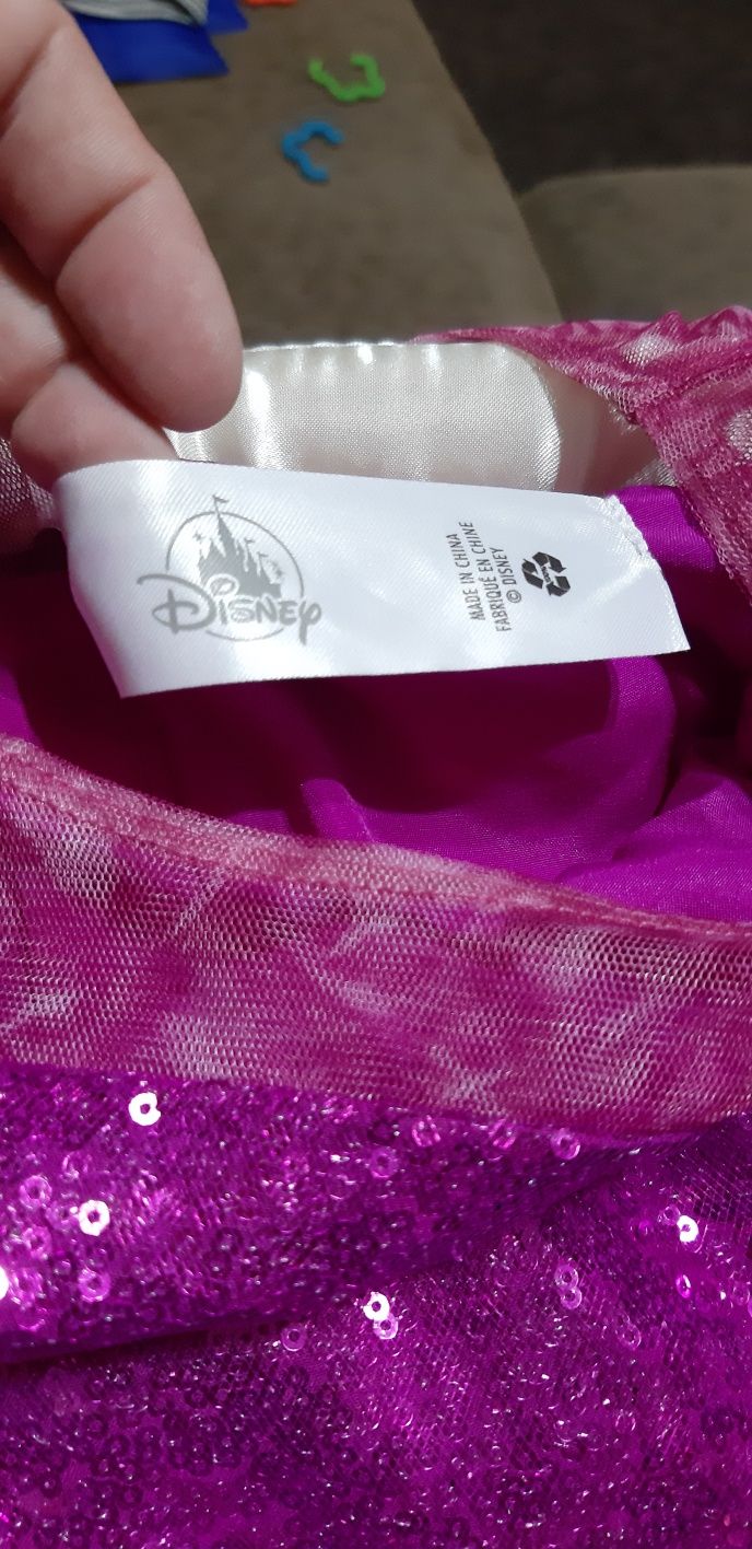 Vestido Disney tam. 9-10 anos Descendentes carnaval