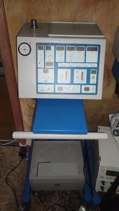 Бриз аппарат искусственной вентиляции легких (ИВЛ).