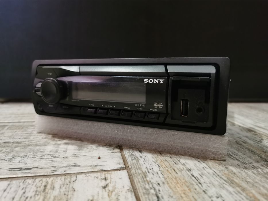 Автомагнітола Sony DSX-A35U.
