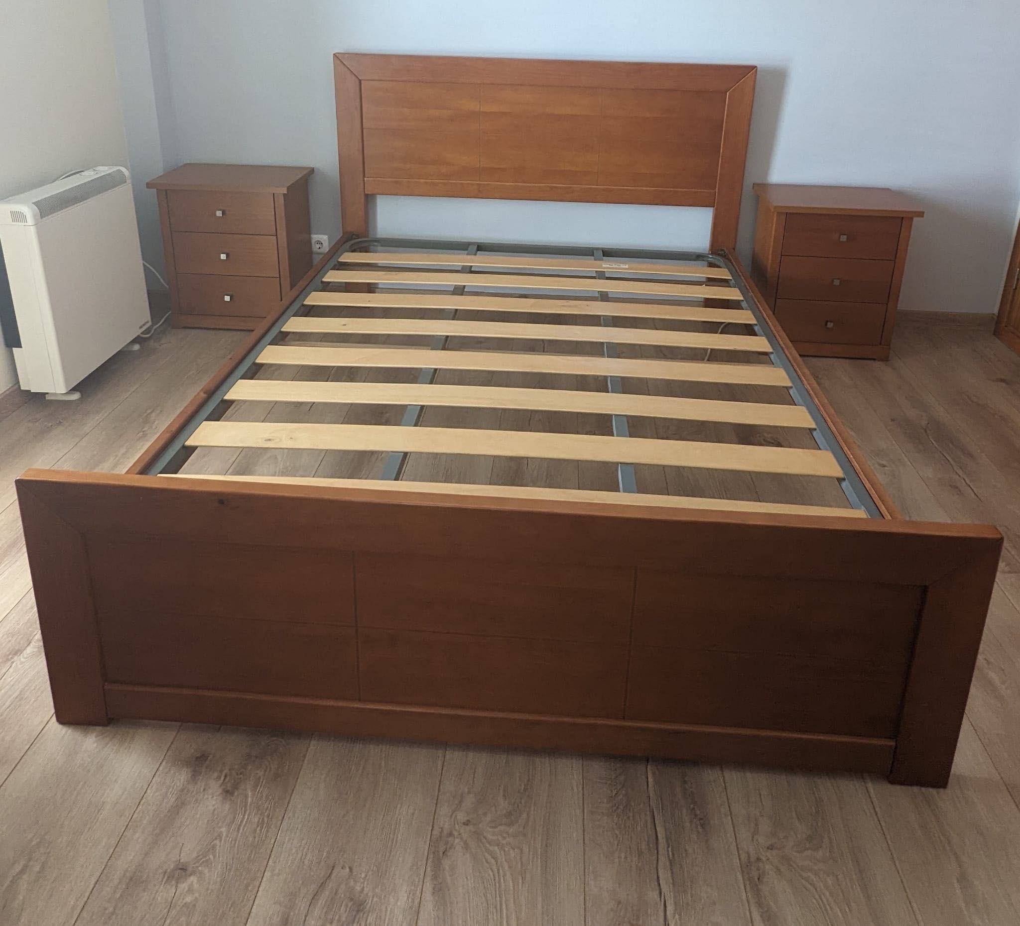 Cama de casal, 1,50x1,95 (como nova)