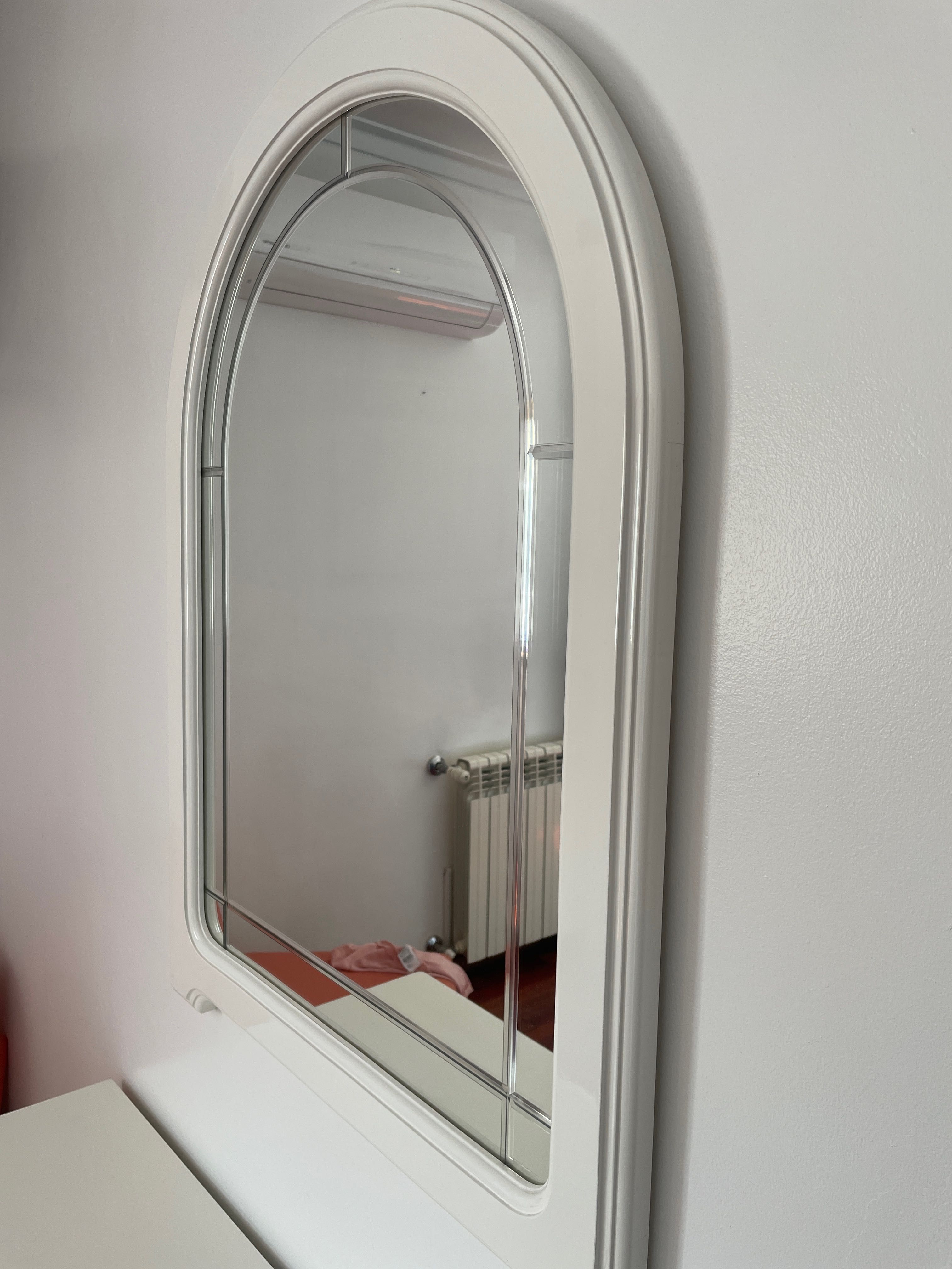 Cómoda branco brilhante  + espelho