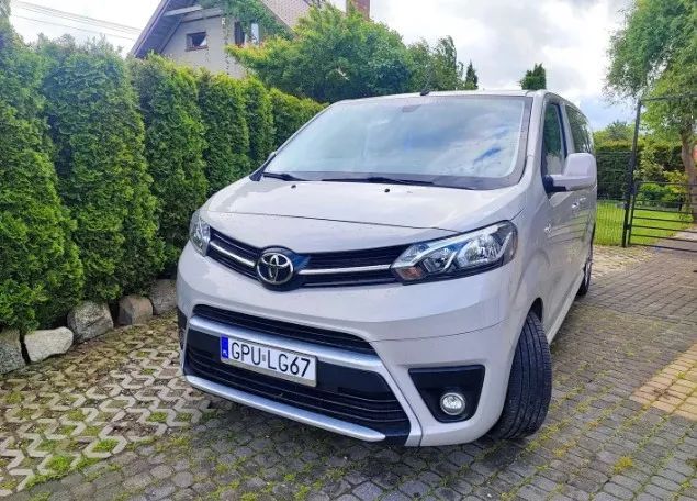 Toyota ProAce Family Comfort niski przebieg