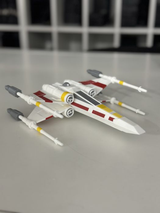 літак космічний корабель літачок винищувач