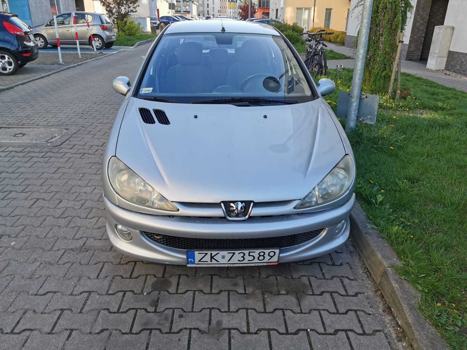 Peugeot 206 benzyna 2005